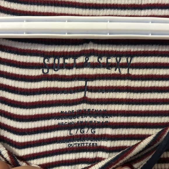 *2 for $22* American Eaglr Soft and Sexy Ribbed Baby Tee - Picture 4 of 5